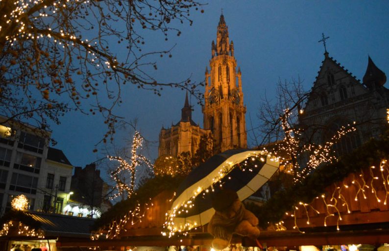 Antwerpen winter kerstmarkt 794x514