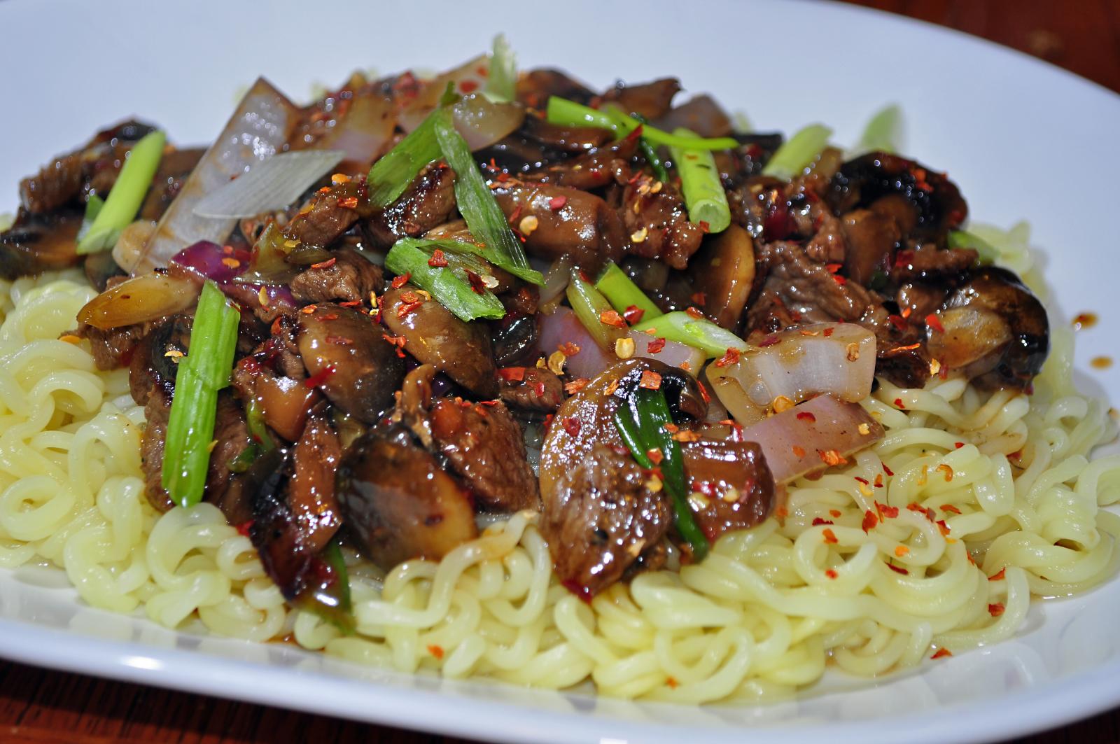 Szechuan beef noodles 5101153792